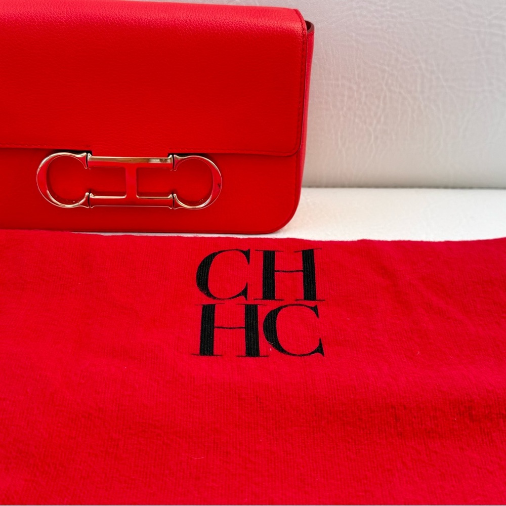 Carolina Herrera Insignia Belt Bag - Picture 4 of 9